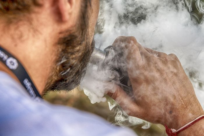hhc dispsable vape pens from exhale